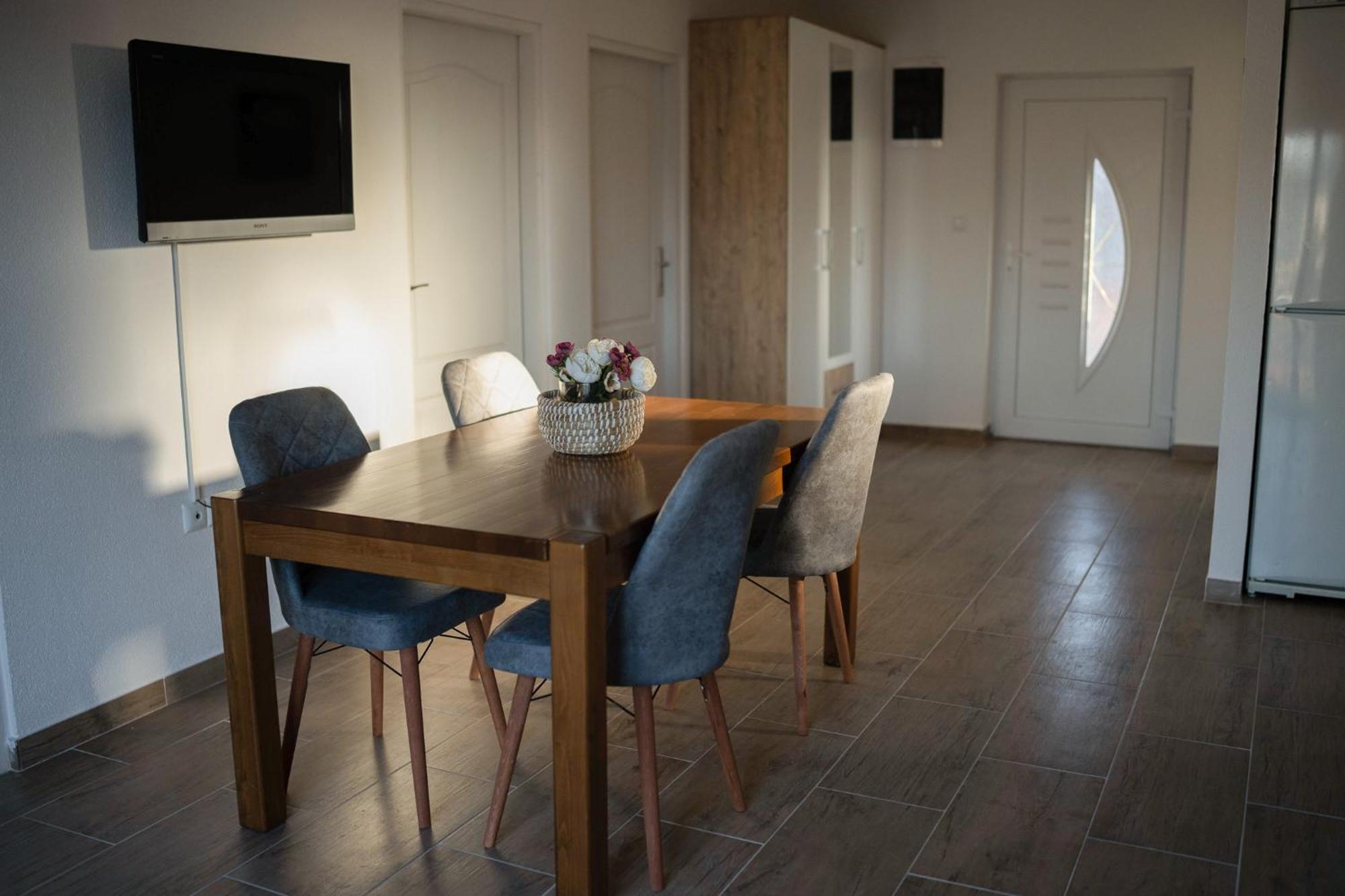 Apartmani Elegance Tuzla Eksteriør bilde
