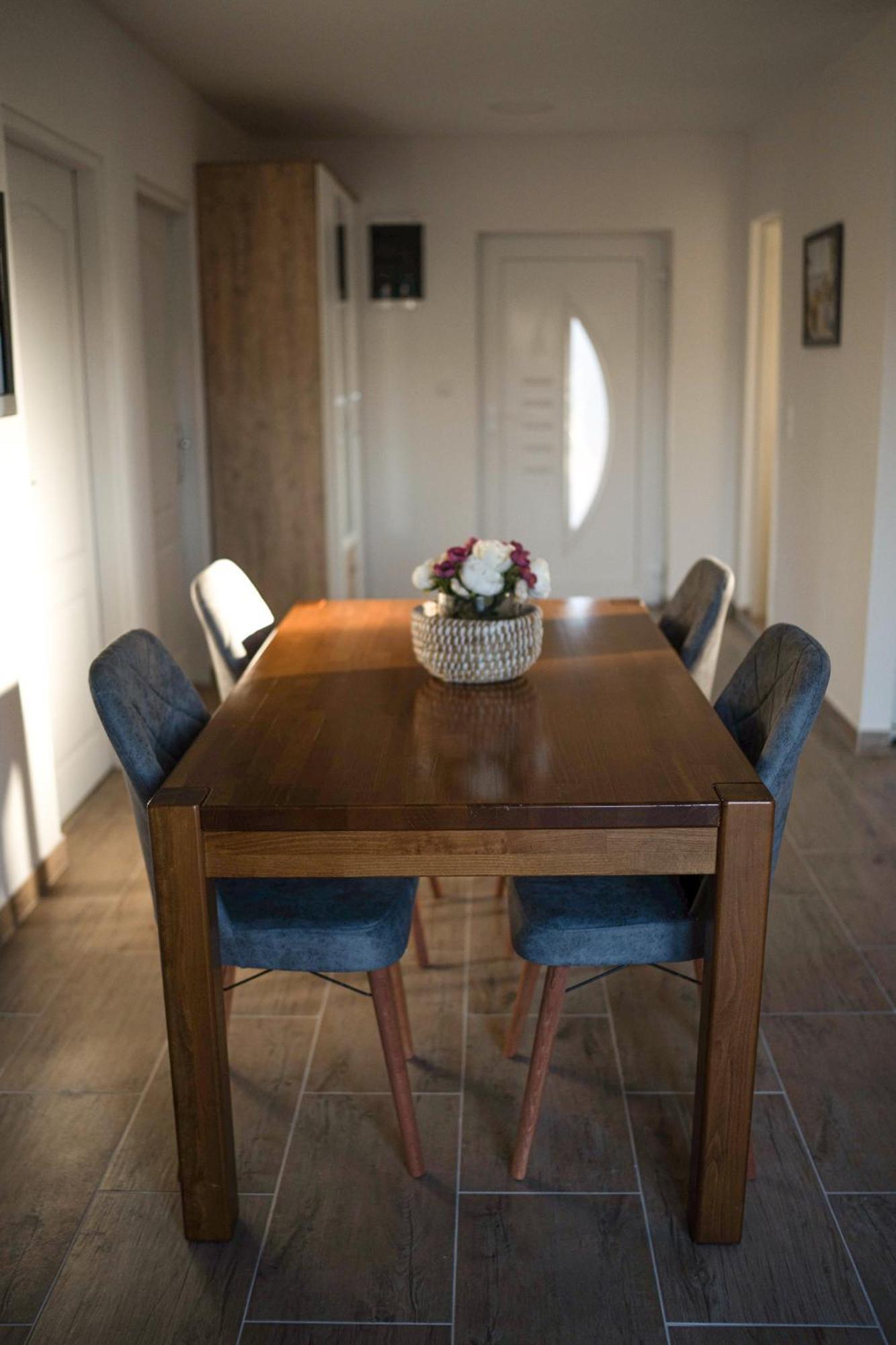 Apartmani Elegance Tuzla Rom bilde